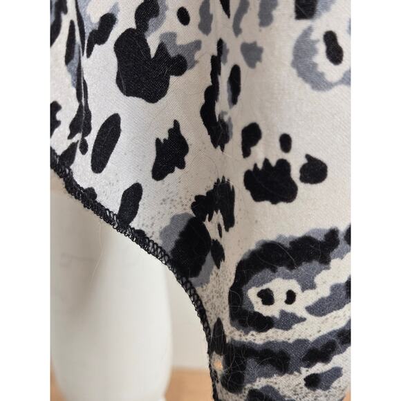 Essence EUC snow leopard assymetrical hem lace sleeveless dress One Size black - Picture 14 of 16